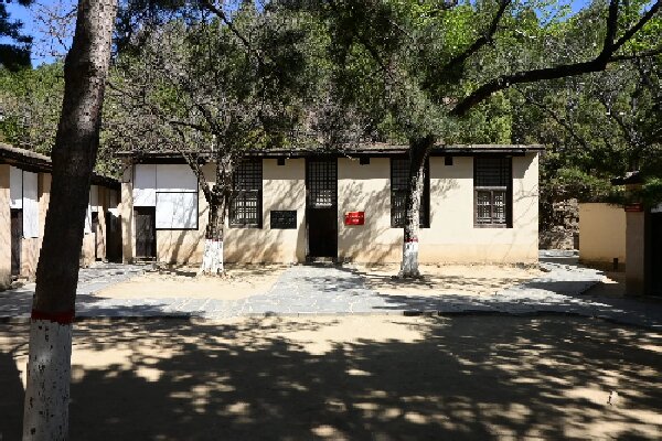 从西柏坡出发：读懂干部培训红色征程