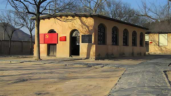 很多人觉得，红色教育就是去参观、听讲解。可西柏坡红色教育不一样