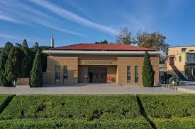 西柏坡红色沃土 滋养机关党员干部成长